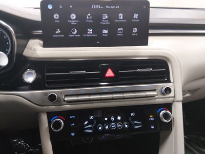 2025 Genesis G70 — photo 13 view