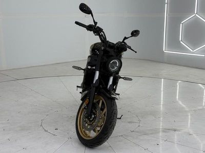 2025 Yamaha XSR700 - Photo 1