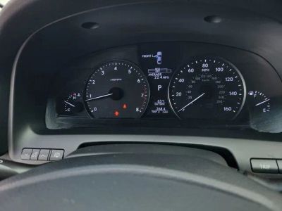 2015 Lexus LS — photo 17 view
