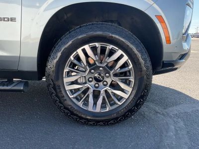 2025 Chevrolet Tahoe — photo 16 view