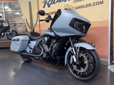 2025 Indian Motorcycle Challenger Dark Horse Frost Silver Smoke - Photo 1