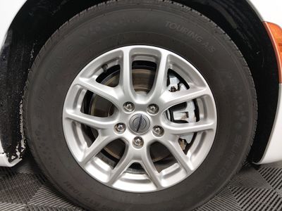 2023 Chrysler Pacifica — photo 10 view