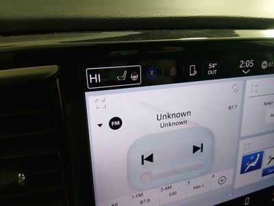 2023 Chrysler Pacifica — photo 17 view