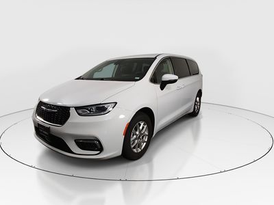 2023 Chrysler Pacifica — rear three-quarter view