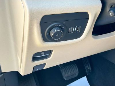 2026 Jeep Grand Cherokee — photo 10 view