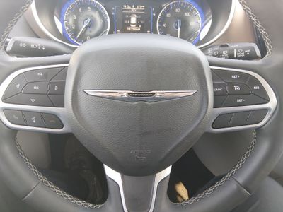 2023 Chrysler Voyager - Photo 12