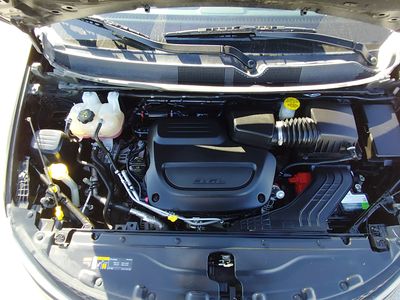 2023 Chrysler Voyager - Photo 9