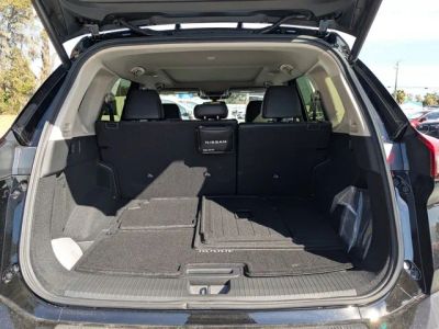 2026 Nissan Rogue — photo 12 view