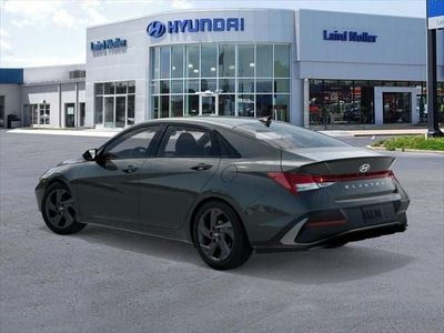 2026 Hyundai Elantra - Photo 5