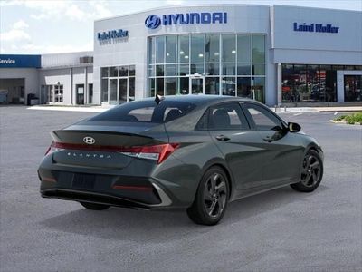 2026 Hyundai Elantra - Photo 4