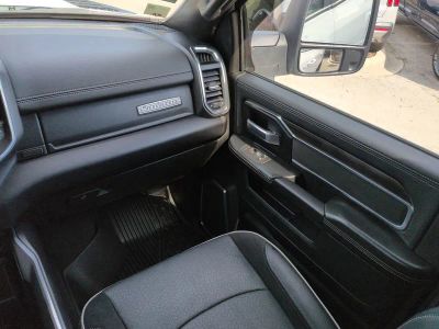 2025 Ram 3500 — photo 17 view
