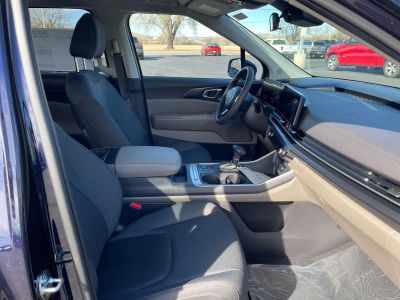 2026 Kia Carnival — photo 15 view