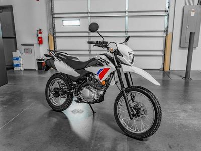 2026 Honda XR150L - Photo 2