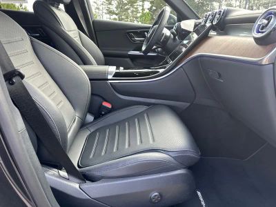 2025 Mercedes-Benz GLC - Photo 36