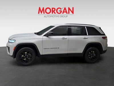 2026 Jeep Grand Cherokee — side profile view