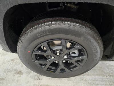 2026 Jeep Grand Cherokee — photo 8 view