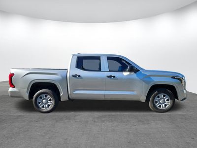 2024 Toyota Tundra - Photo 2