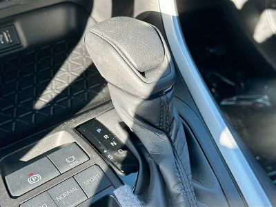 2023 Toyota RAV4 — photo 16 view