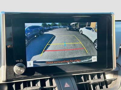 2023 Toyota RAV4 — photo 13 view