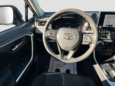 2023 Toyota RAV4 — photo 21 view
