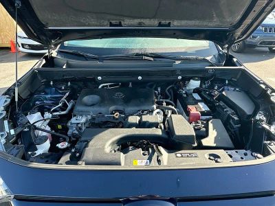 2023 Toyota RAV4 — photo 28 view