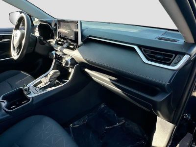 2023 Toyota RAV4 — photo 27 view