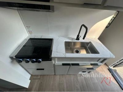 2026 Winnebago Access 25BH - Photo 8