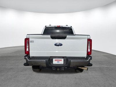 2025 Ford F-350SD - Photo 5