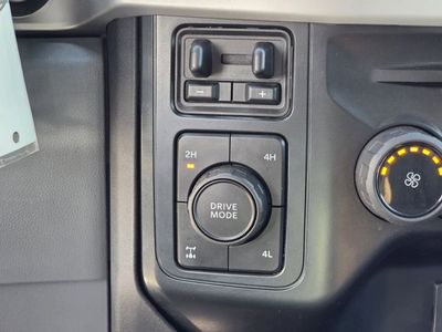 2025 Ford F-350SD - Photo 23