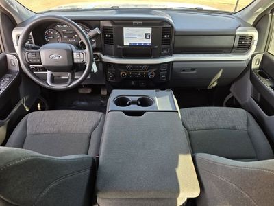 2025 Ford F-350SD - Photo 8