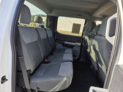 2025 Ford F-350SD - Photo 29