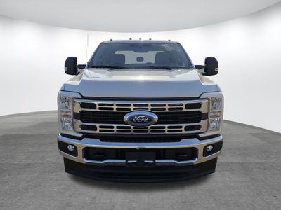 2025 Ford F-350SD - Photo 2
