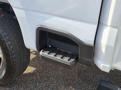2025 Ford F-350SD - Photo 32