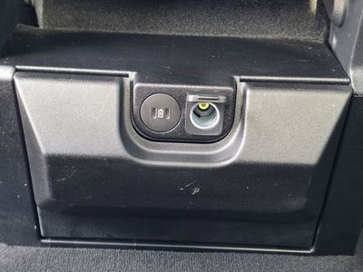 2025 Ford F-350SD - Photo 18