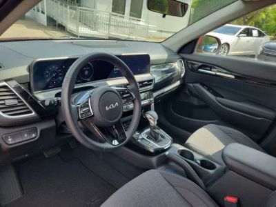 2024 Kia Seltos — photo 12 view