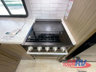 2025 Forest River RV Wildwood - Photo 13