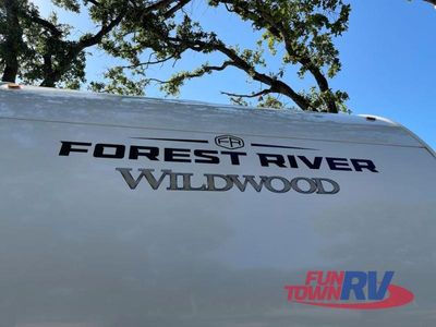 2025 Forest River RV Wildwood - Photo 5