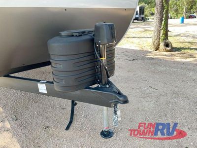 2025 Forest River RV Wildwood - Photo 6