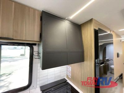 2025 Forest River RV Wildwood - Photo 14