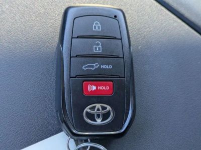 2025 Toyota Highlander — photo 28 view