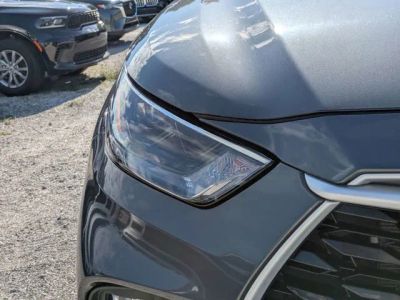 2025 Toyota Highlander — photo 9 view