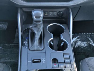 2025 Toyota Highlander — photo 17 view