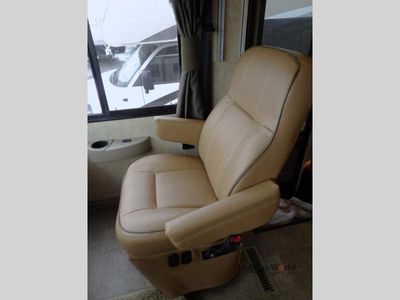2017 Winnebago Sunstar - Photo 10