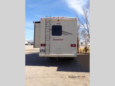 2017 Winnebago Sunstar - Photo 27