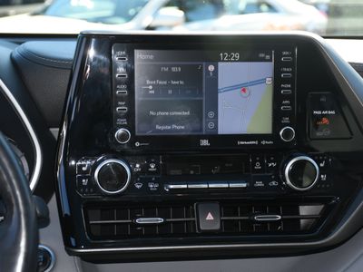 2020 Toyota Highlander - Photo 18