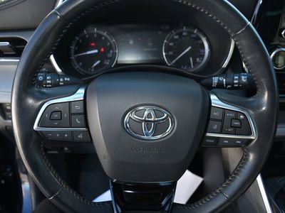 2020 Toyota Highlander - Photo 14