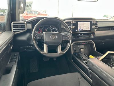 2023 Toyota Tundra - Photo 2