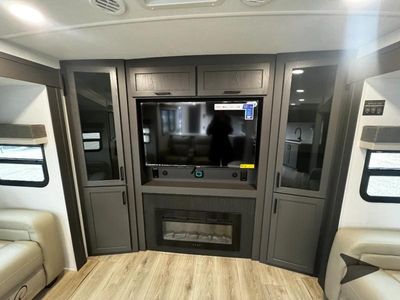 2026 Forest River RV Rockwood Ultra Lite - Photo 32