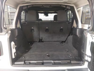 2024 Jeep Wrangler - Photo 11