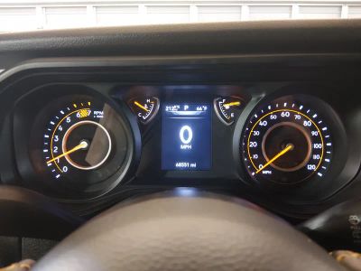 2024 Jeep Wrangler - Photo 14